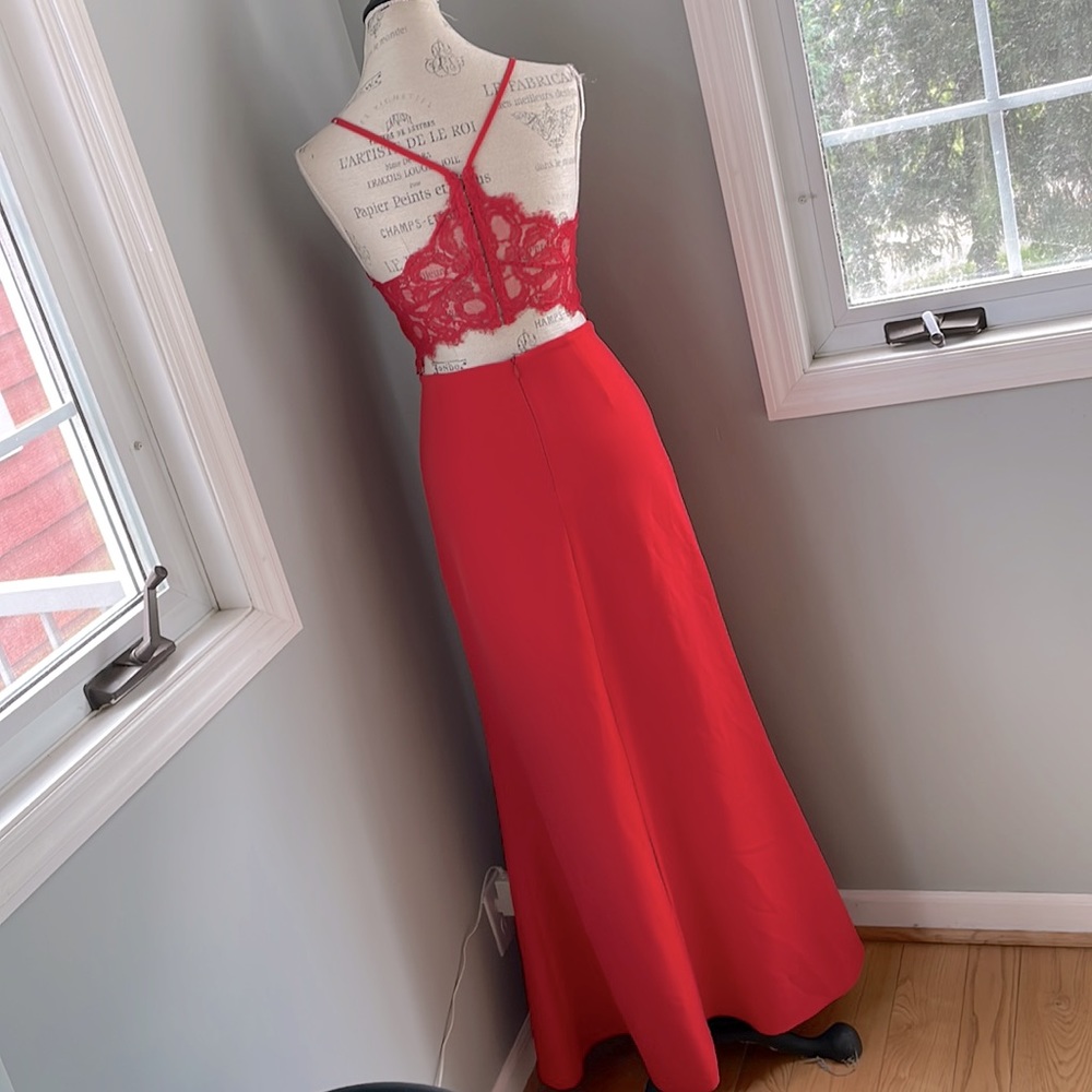 Lovers & Friends Helena lace back gown EUC size 2 - Picture 5 of 12